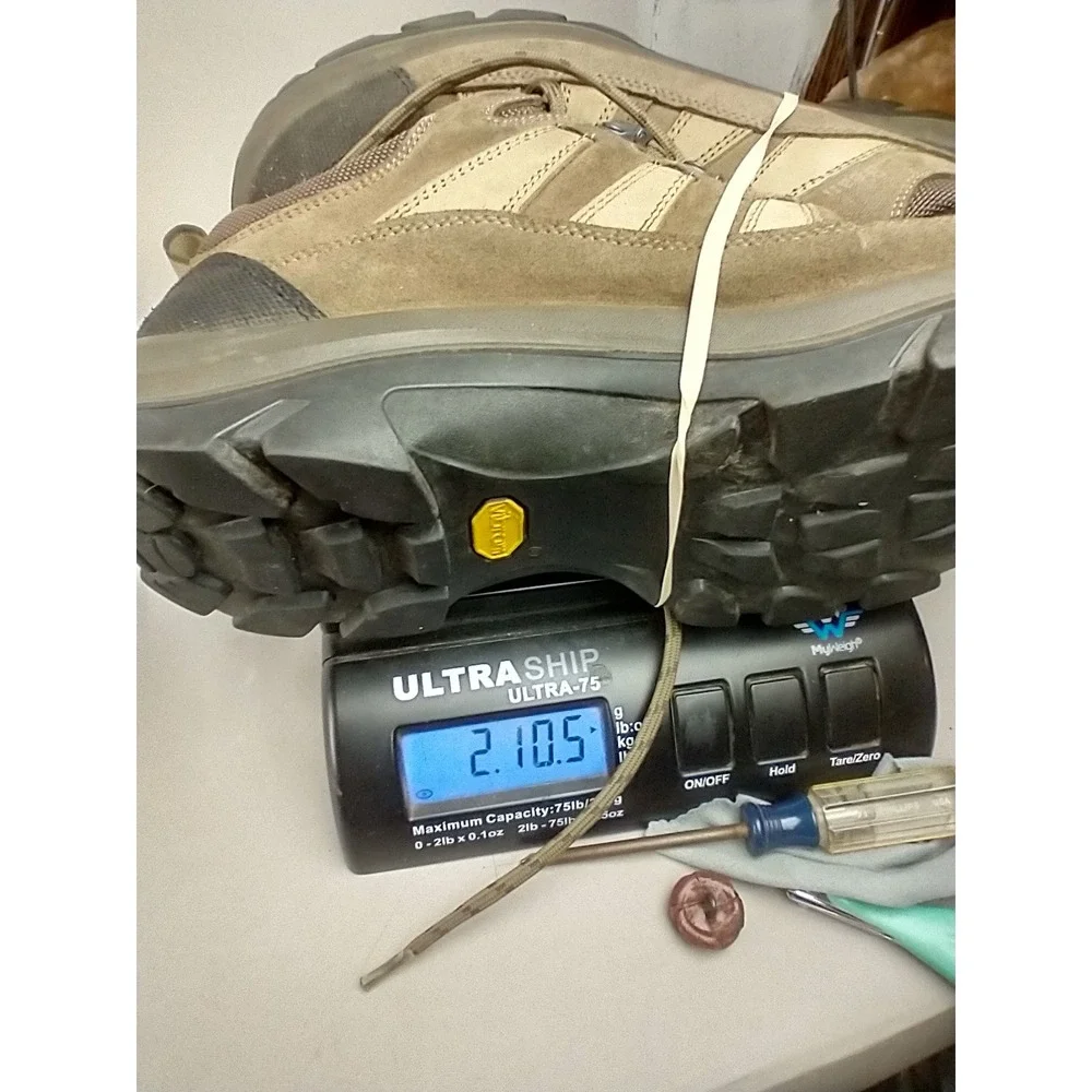 L.L. Bean Gore-Tex Hiking Shoes Mens 9.5 Brown Leather Waterproof Vibram Low Top